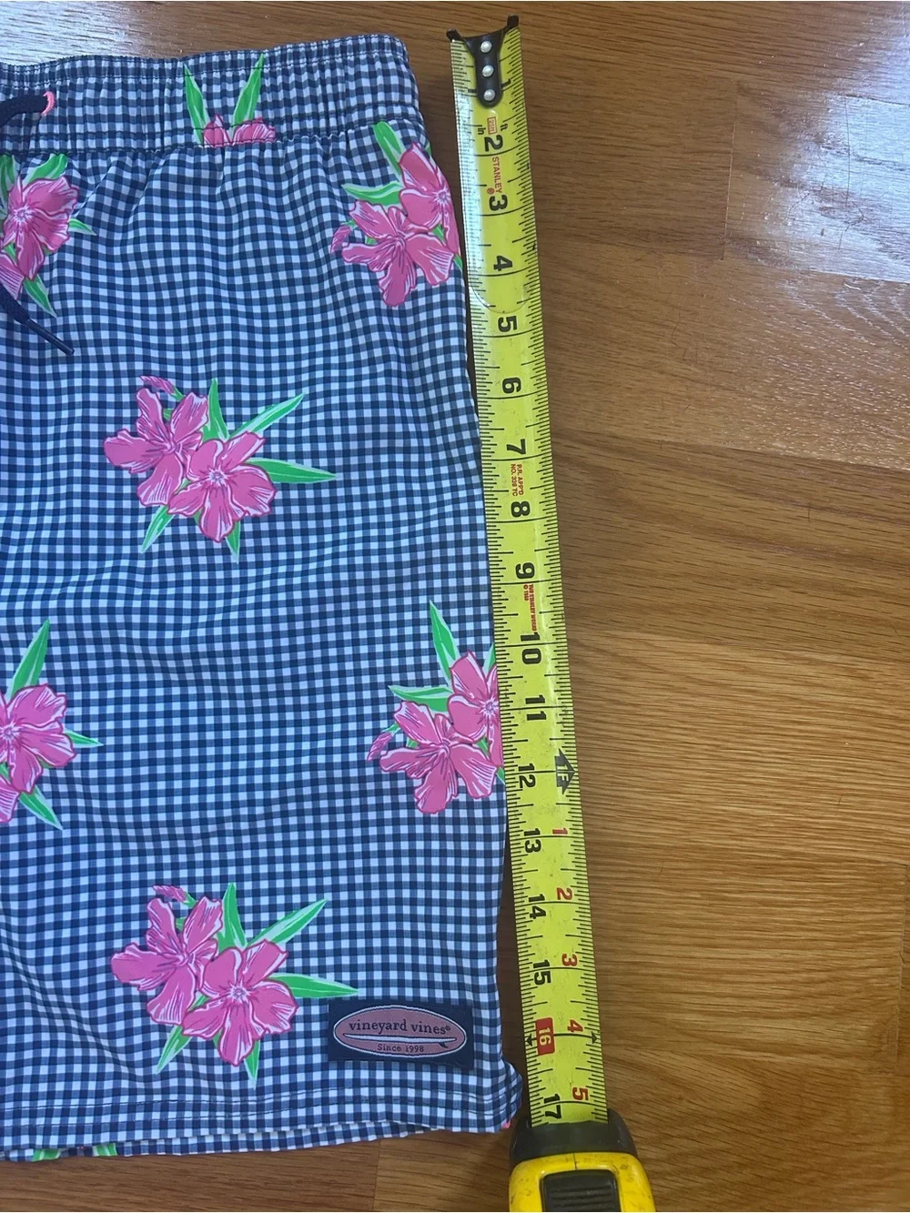 Vineyard Vines Boys XL 18 ( men’s small)  Chappy Bathing Suit
